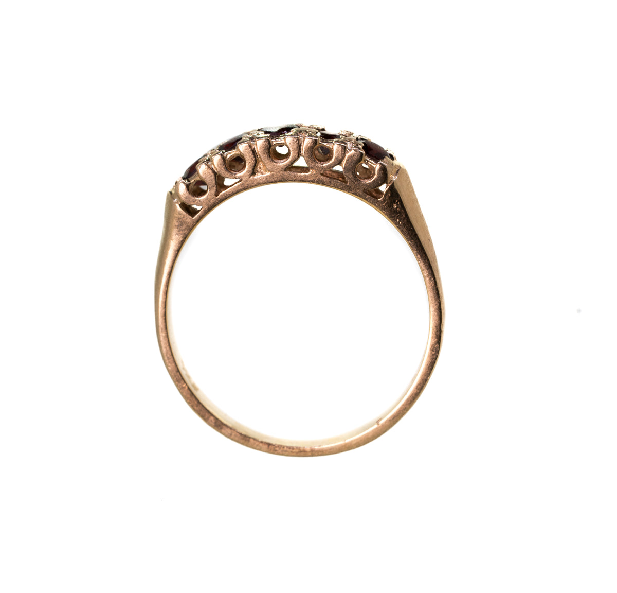 Garnet 9ct Yellow Gold ring