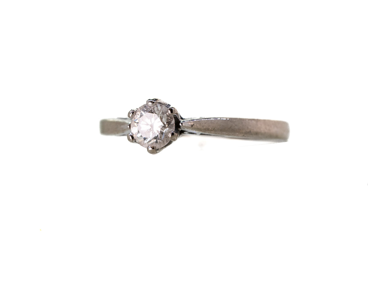 18ct White Gold 0.35ct Solitaire