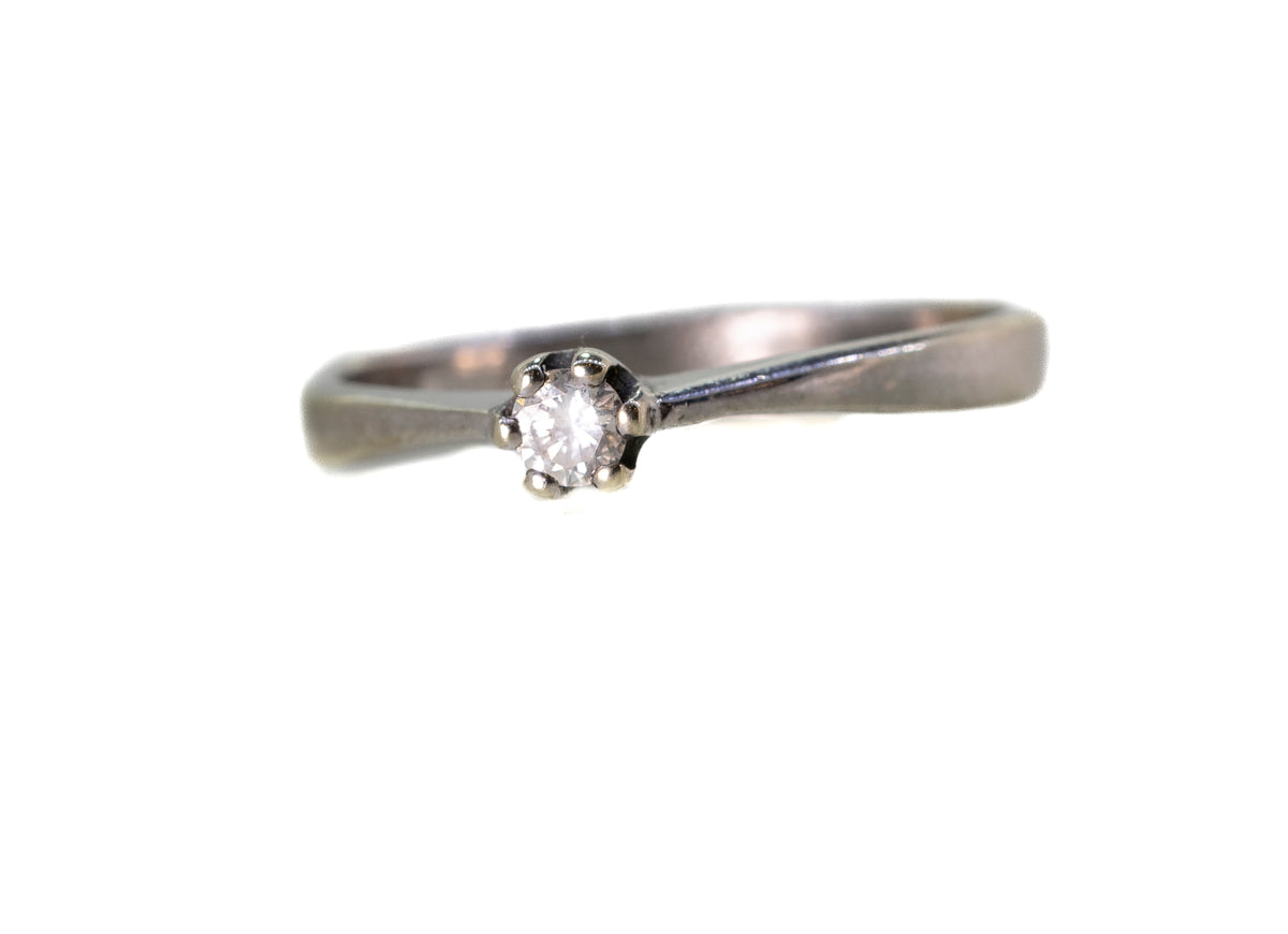 0.10ct Diamond Solitaire in 9ct White Gold