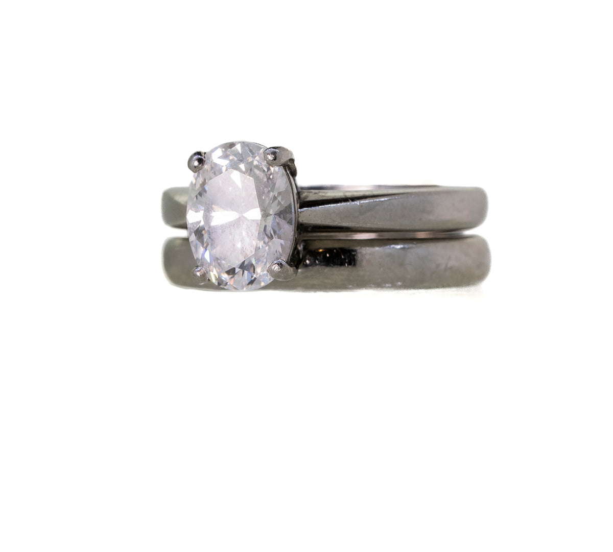 1.5ct Oval Diamond Solitaire in Platinum With Matching Band