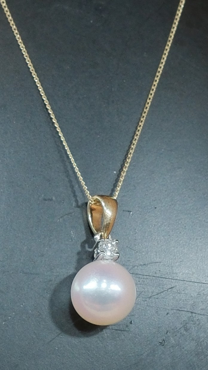 Pink Cultured Pearl and Diamond Set Pendant